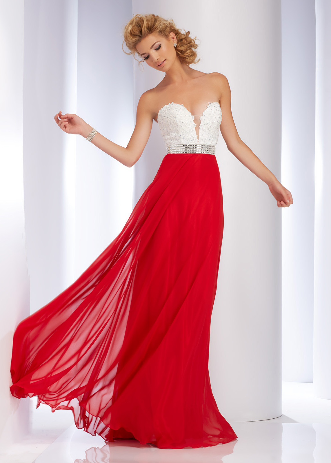 Sexy Red Chiffon Beaded Evening Dress